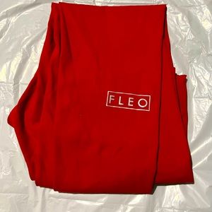 Fleo El Toro 25” Leggings, Salsa, STUNNING Color, Size Medium